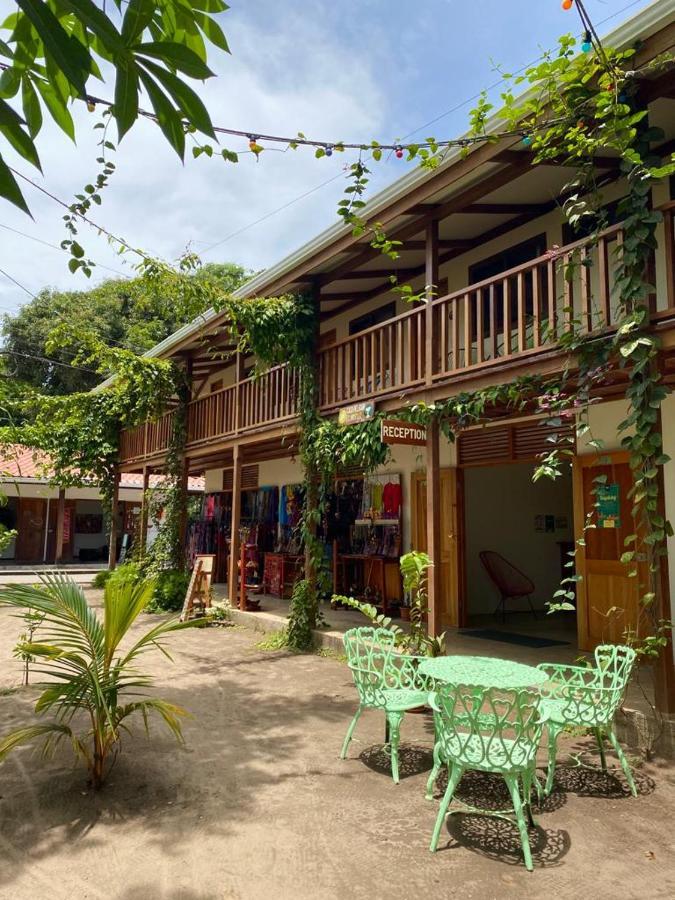 El Hostel Del Patio Тортугеро Экстерьер фото